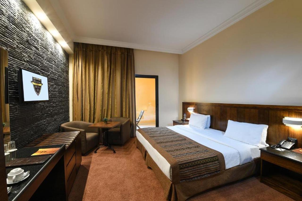 Reston Hotel Jounieh Exterior foto