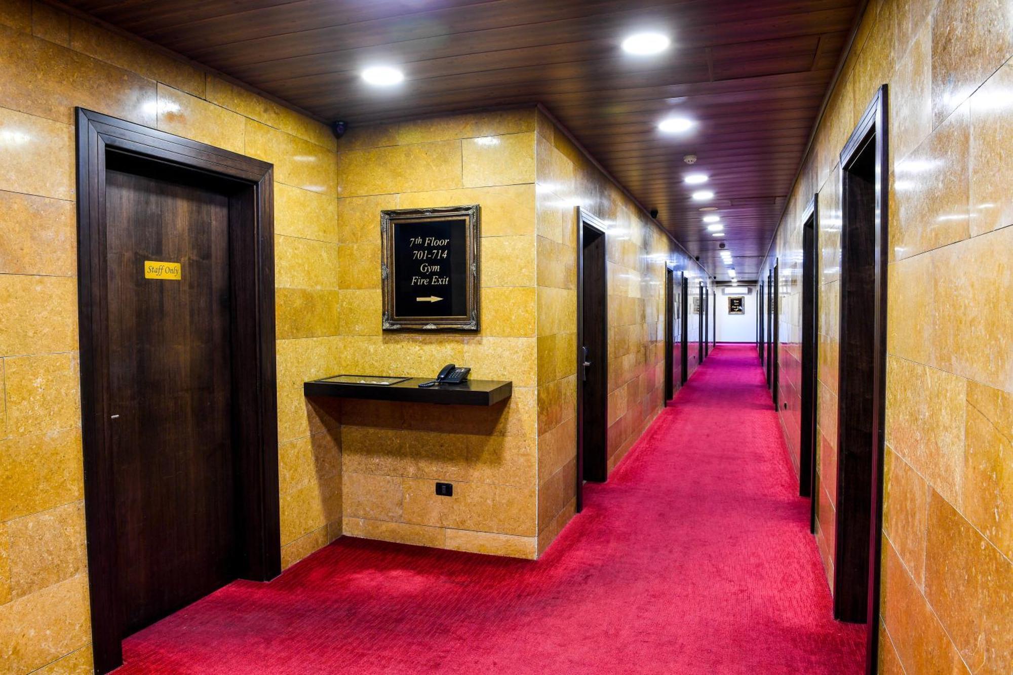 Reston Hotel Jounieh Exterior foto