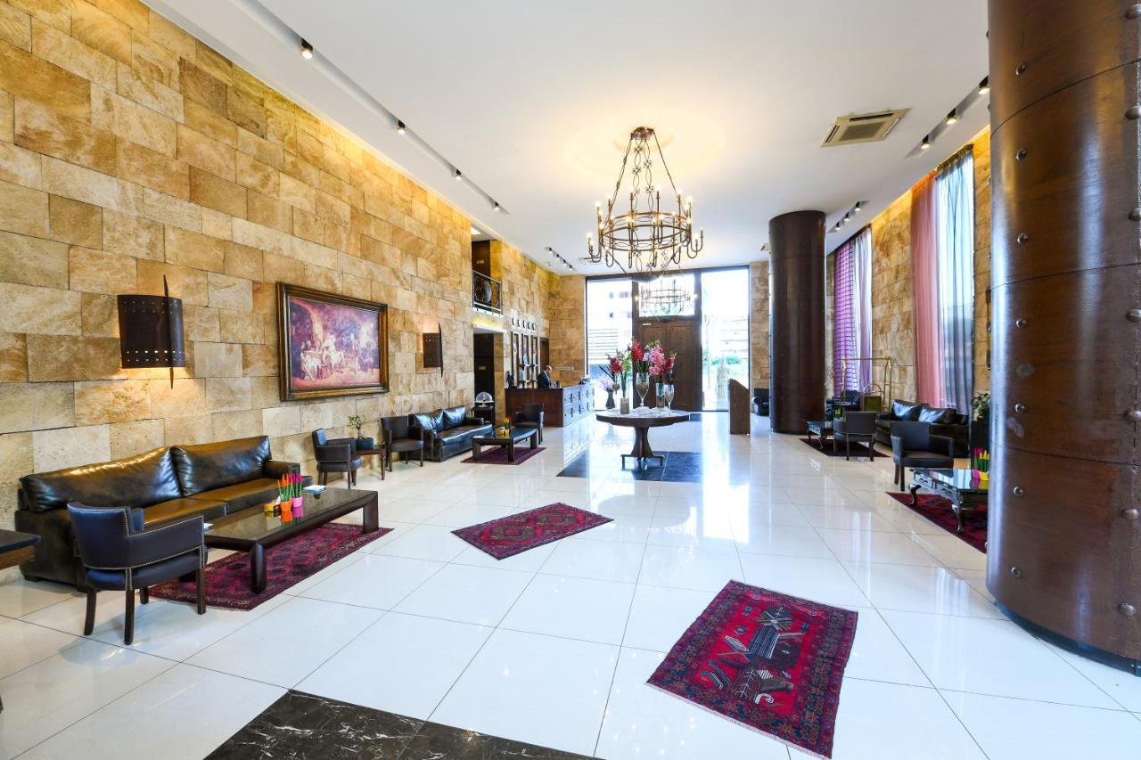 Reston Hotel Jounieh Exterior foto