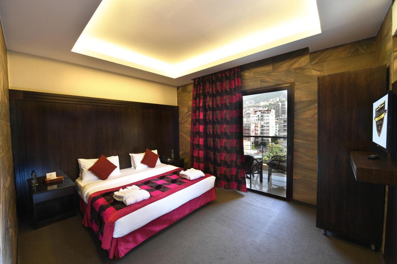 Reston Hotel Jounieh Exterior foto