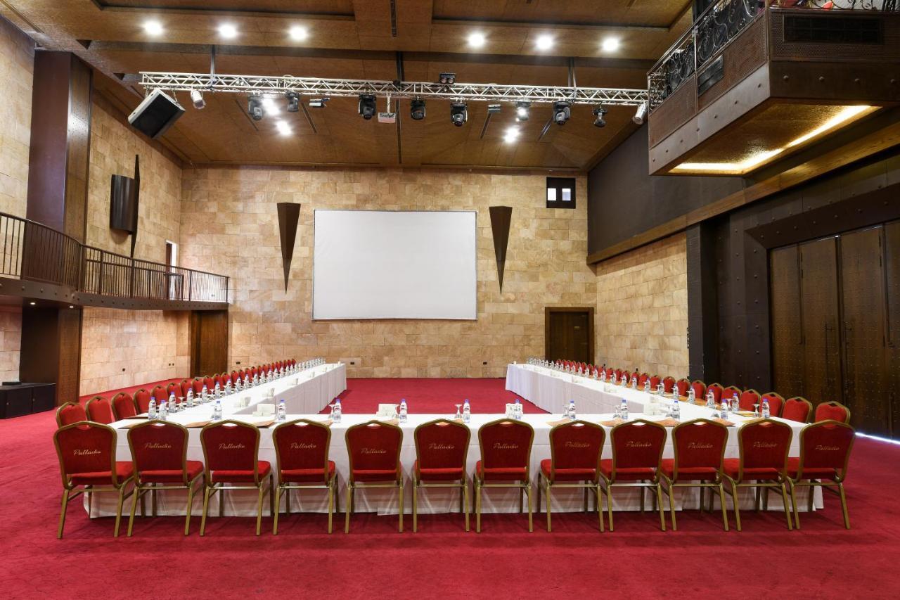 Reston Hotel Jounieh Exterior foto